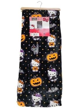 Hello Kitty Halloween Plush Blanket-NWT